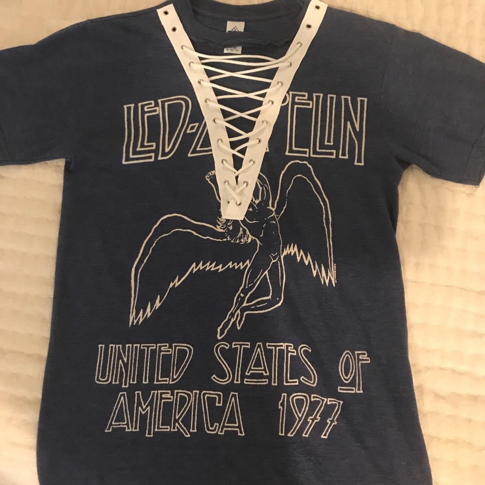 Lace Up Band Tee